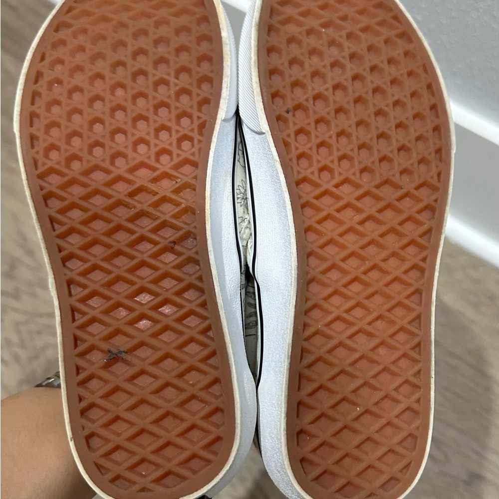 Vans Women's Slip-On Shoes - Cream and Gray - Picture 4 of 4